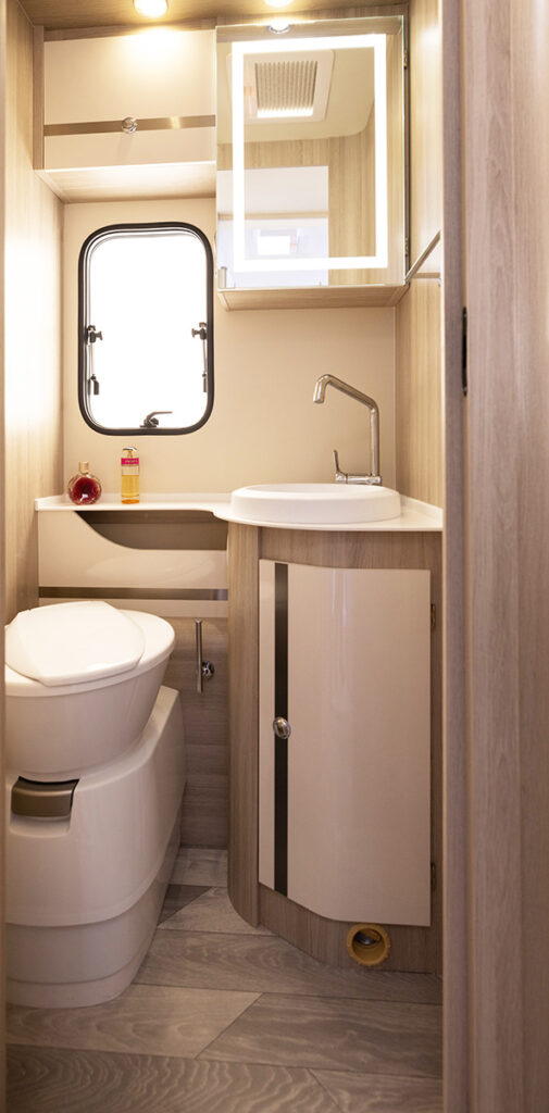 1-2022-06-17-Ilusion-4234-505x1024