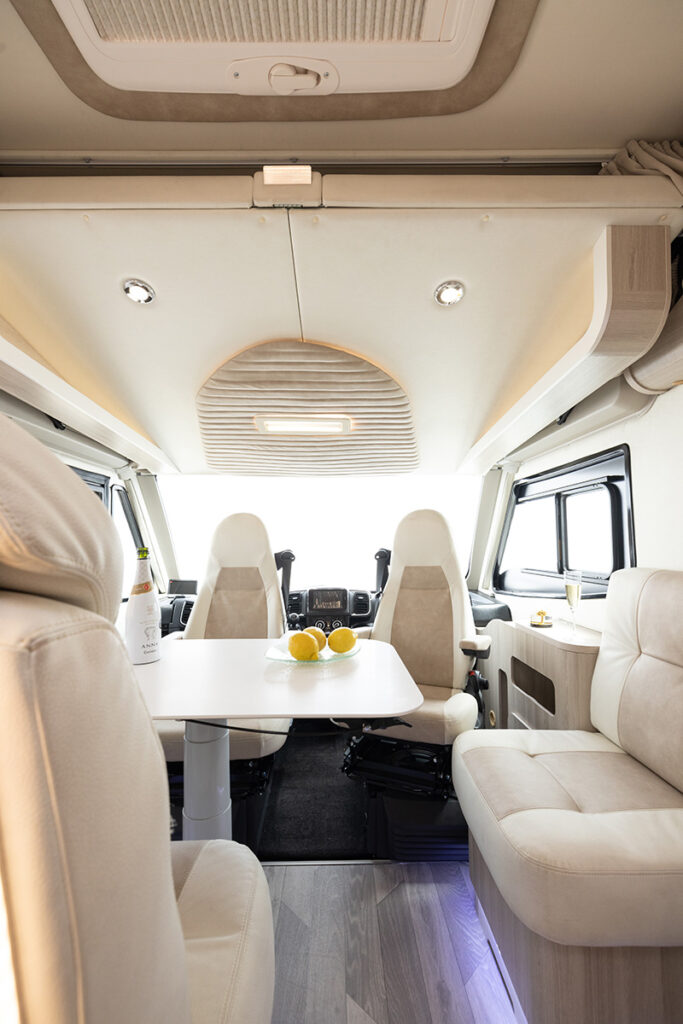 2-2022-06-17-Ilusion-4181-683x1024