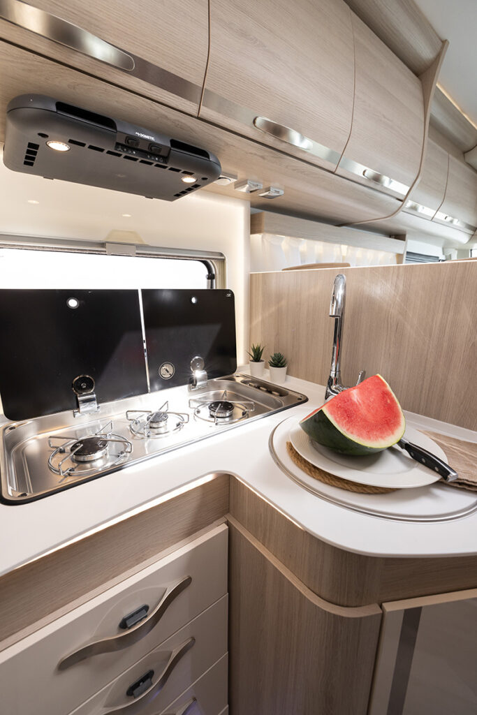 3-2022-06-17-Ilusion-4105-Edit-683x1024