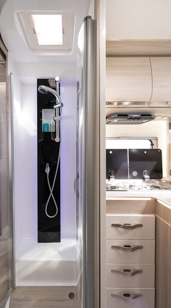 3-2022-06-17-Ilusion-4115-569x1024