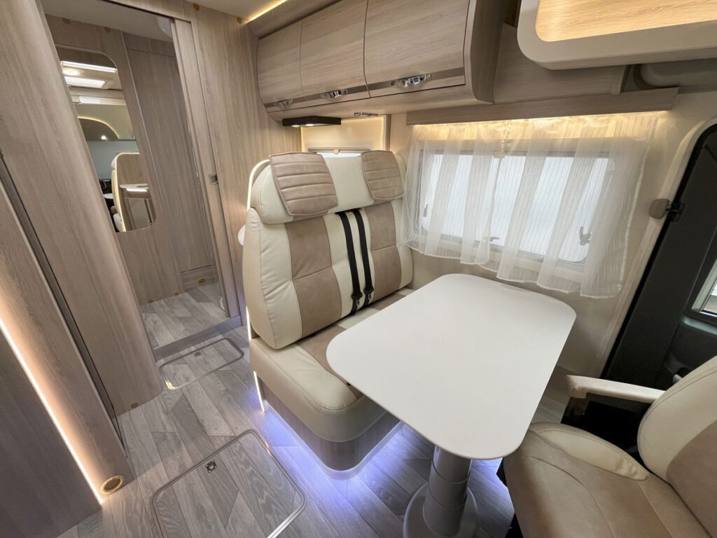 interior-4241-1024x768